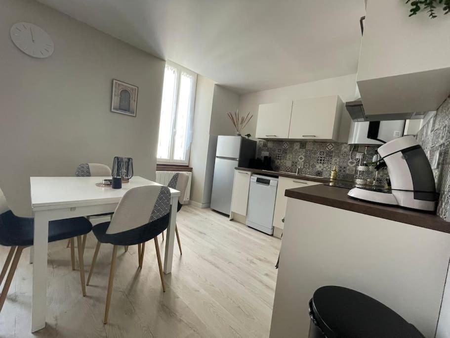 T2 Refait A Neuf Sur Le Theme Oriental Appartement *