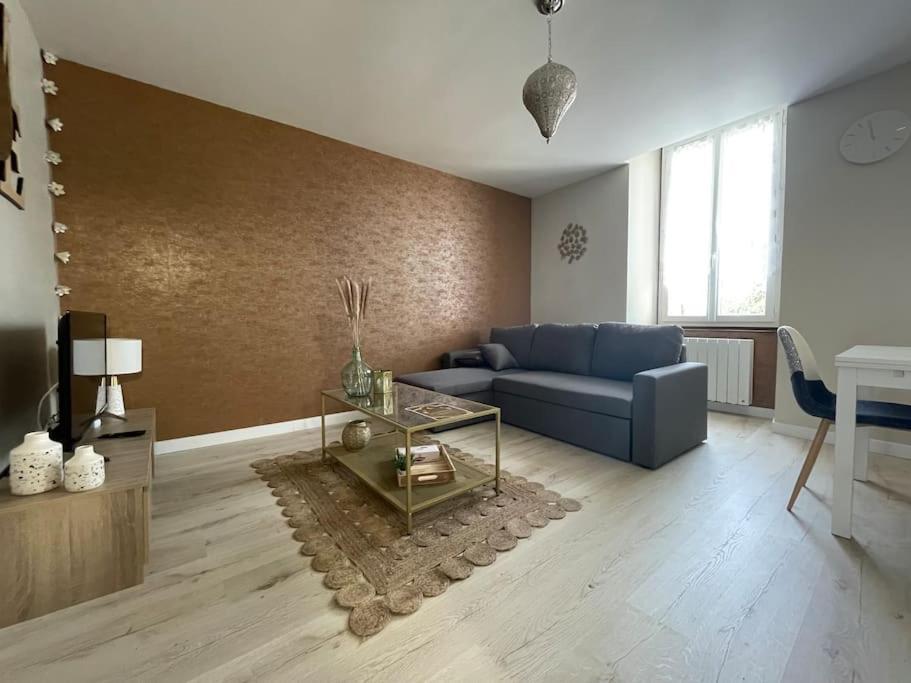 T2 Refait A Neuf Sur Le Theme Oriental Appartement